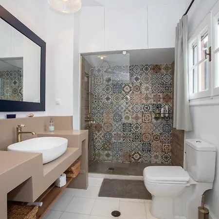 Villa Olive Grove Rock