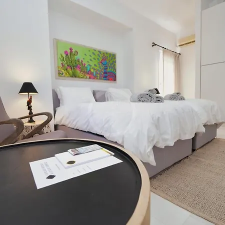 Olive Grove Rock * Aghios Emilianos (Peloponnese)