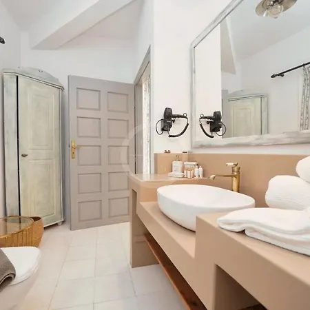 Olive Grove Rock * Aghios Emilianos (Peloponnese)