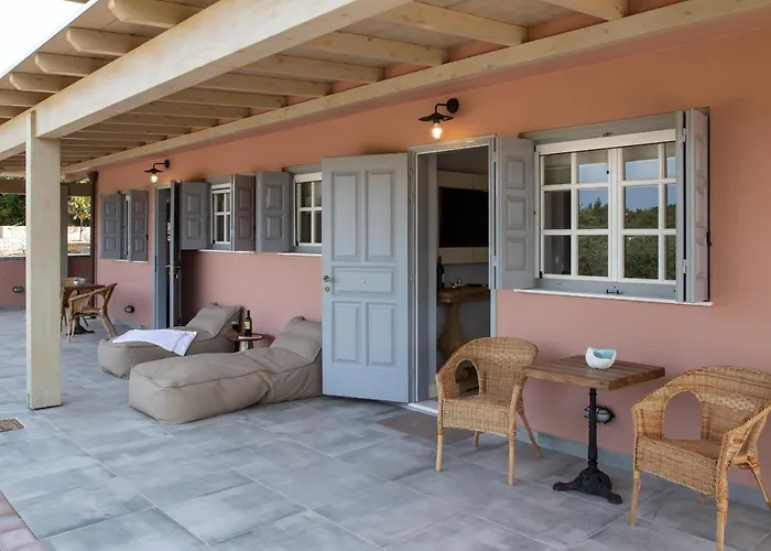 Villa Olive Grove Rock *