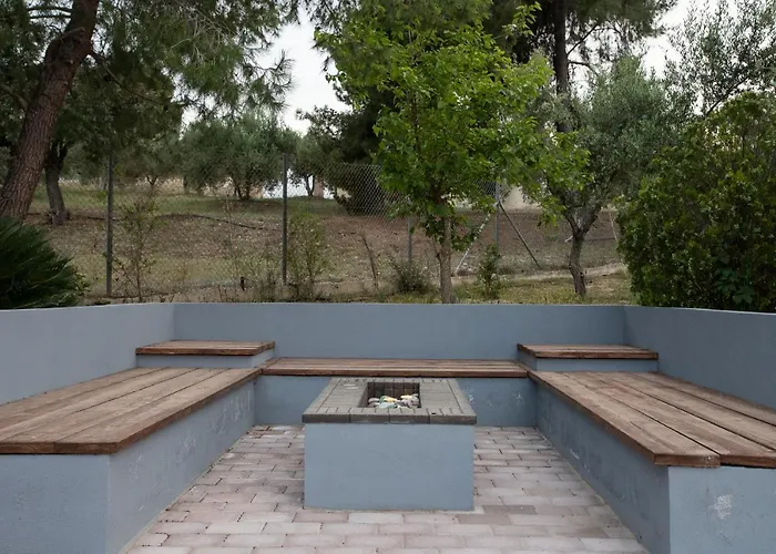 Villa Olive Grove Rock