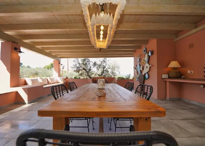 Olive Grove Rock Villa Aghios Emilianos (Peloponnese)