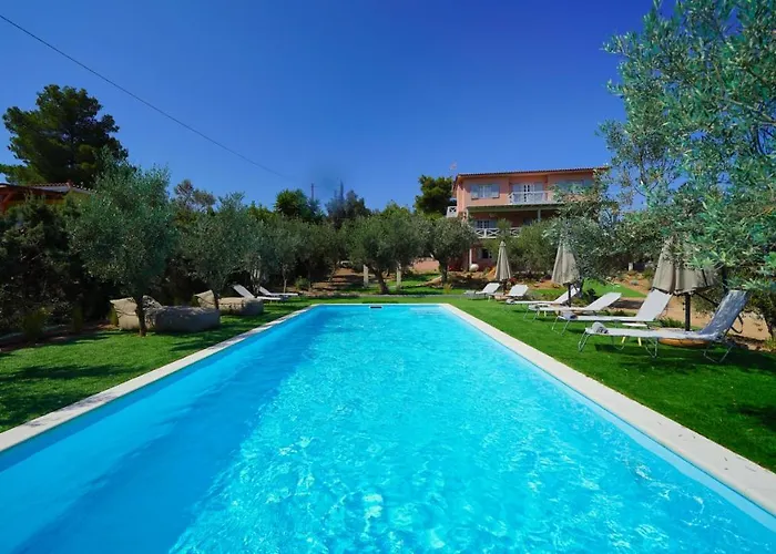 Villa Olive Grove Rock *